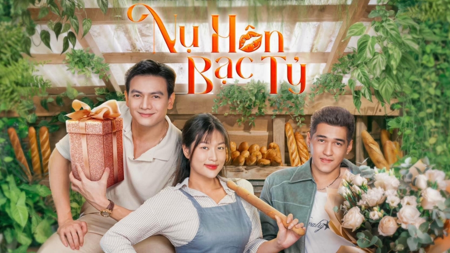 Nụ hôn bạc tỷ" vượt mặt siêu anh hùng "Captain America"