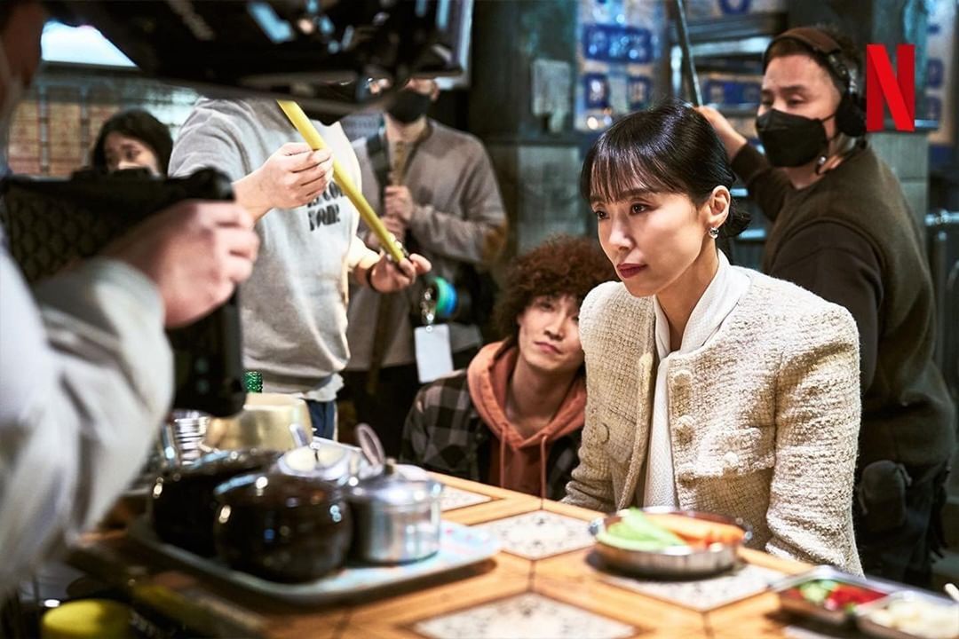 Phong cách thanh lịch "chết người" của Kill Bok Soon | ELLE